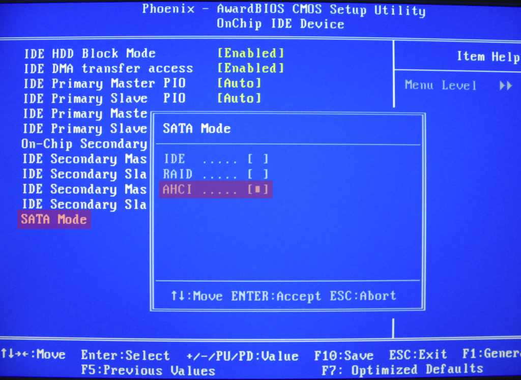 Optimized defaults. Phoenix BIOS SATA Mode. SATA HDD что это в биосе. Как найти жёсткий диск в биосе виндовс 7. Как настроить жесткий диск в биосе.